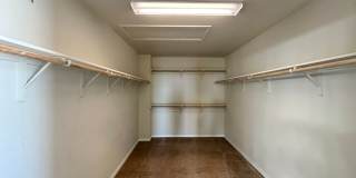 Viewable Now!  Small Pets Accepted! Gallery 35