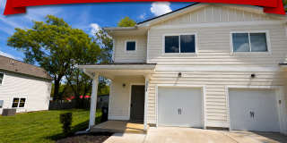 Half off First Full Month's Rent: 3 Bedroom, 2.5 bath townhome in the heart of Columbia! Gallery 1
