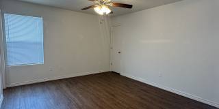 1521 Justin Loop Gallery 12