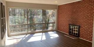 1203 Biltmore Drive NE Gallery 2