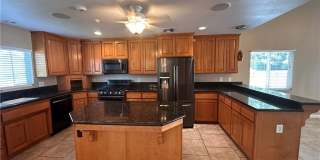 1299 Dogwood Gallery 6