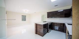 1748 NE 180th St Gallery 1