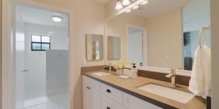 13547 Fountain View Boulevard Gallery 15
