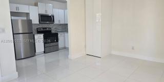 1945 NE 171st St Gallery 1