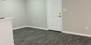 Lake Breeze Gallery 17