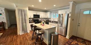 3 BED | 2 BATH | GATED BACKYARD | TWO CAR DRIVEWAY | DAFFIN PARK Gallery 7