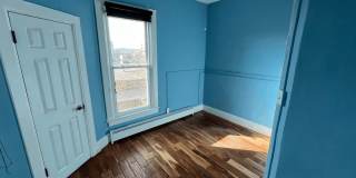 $1000 Move in Special - Beautiful 2 bed 1 bath in unit W/D, renovated kitchen, walkability! Gallery 3