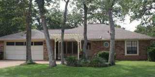 Spacious 3/2 home in convenient location Gallery 1