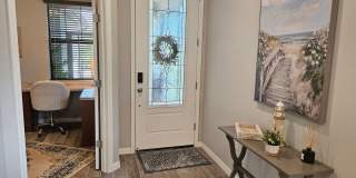 Annual Furnished 2 Bedroom 2 Bathroom with a Flex Room in Island Walk! Gallery 13