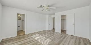 6760 W Oakey Boulevard Gallery 26