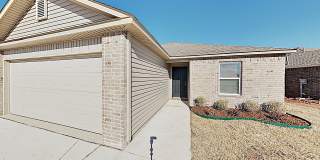 Spacious 3 Bedroom 2 Bath Home in Mustang Schools Gallery 3
