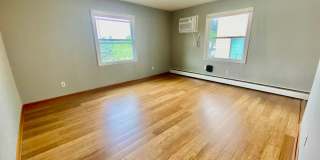 821 Marshall St Ne Gallery 1