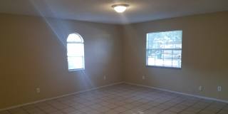2-Bedroom, 1-Bathroom Home in Winter Haven Gallery 3