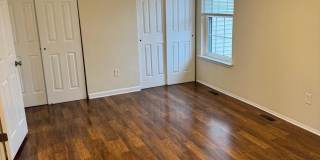 204 LIVINGSTON Court Gallery 16