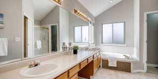 2421 S Waco Ct Gallery 14