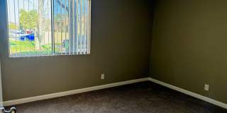 Summer Brook Apartments Gallery 26