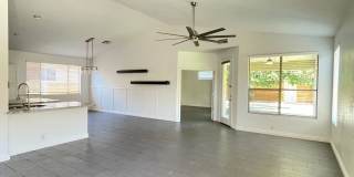 PRIVATE POOL, ADORABLE 3 Bedroom/2 Bath in Dobson Place Gallery 5