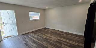 201 NE 2nd Ave Gallery 4