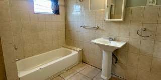 4-bedroom home in the heat of Reading! Gallery 22