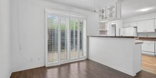 Spacious & Exciting Townhome style Condo Gallery 7