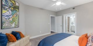 Peninsula at Buckhead Gallery 37