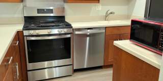 5815 COVE LANDING Road unit: 204 Gallery 1