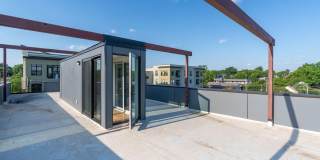 400 E Martin Street Gallery 22