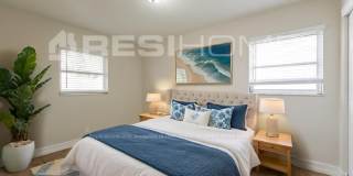 948 Jasmine Street Gallery 9