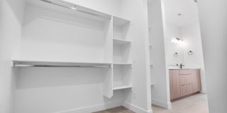 HURRICANE TOWNHOME!! Pet Friendly! Gallery 18