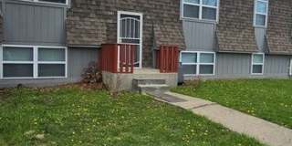 744 n 70th St. Gallery 1