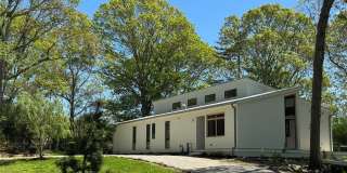 6710 Soundview Avenue Gallery 1