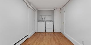 16 Yarmouth St., 1 Gallery 10