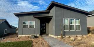 1062 SE Balsamroot Ln Gallery 1