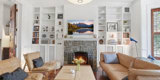 210 8TH Street SE Gallery 6