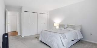 200 N PICKETT Gallery 9