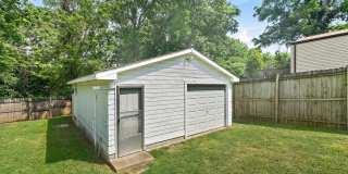 806 Washington Avenue Gallery 26