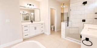 Gorgeous Home In Ivins! Gallery 4