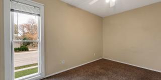 Large 3 Bedroom Apartments PET FRIENDLY! Gallery 39
