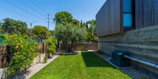 Zen House | Award-Winning Architectural Lease in Manhattan Beach Gallery 4