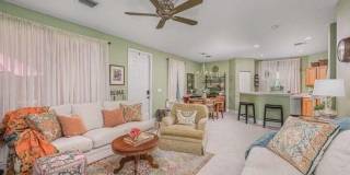 2036 SE Avon Park Drive Gallery 3