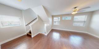 Gorgeous Condo in Edgewick - Minutes from Soco! Gallery 4