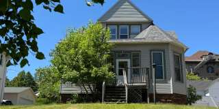 1821 E 1st Street - Available June! - $200 off your first month's rent! 1821 E 1st Street - Available June! - $200 off your first month's rent! Gallery 1