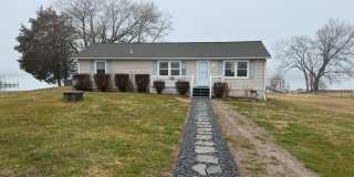 Waterfront Gem with amazing views! Gallery 1