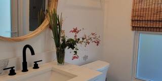 717 Macy Street Gallery 8