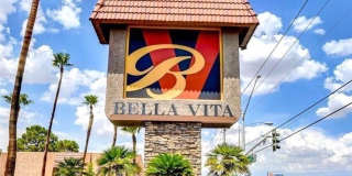 5044 River Glen Drive Gallery 1