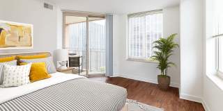 1800 Oak Apartments Gallery 22