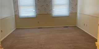 1293 Manor Dr Gallery 13