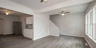 Four Bed 2 Full Bath in Lorain Gallery 5