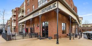 Beautifully maintained 3-bedroom, 2-bath townhome in Nashville’s highly desirable Lennox Village Beautifully maintained 3-bedroom, 2-bath townhome in Nashville’s highly desirable Lennox Village Gallery 39