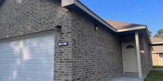 102 Hubbard St Gallery 1